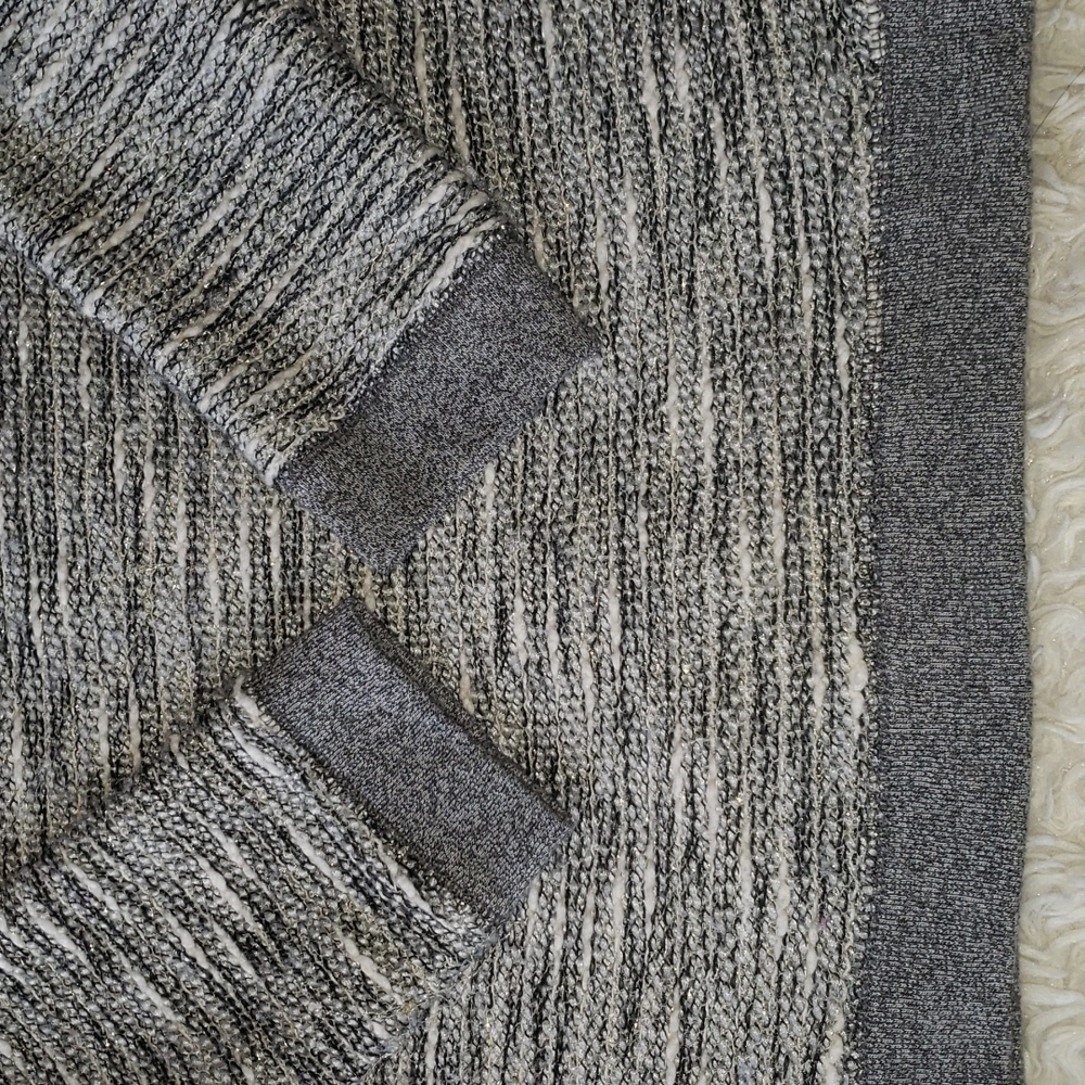 American Eagle Outfitters S / P Gray  White Black Gold Pullover Sweater - Picture 8 of 11